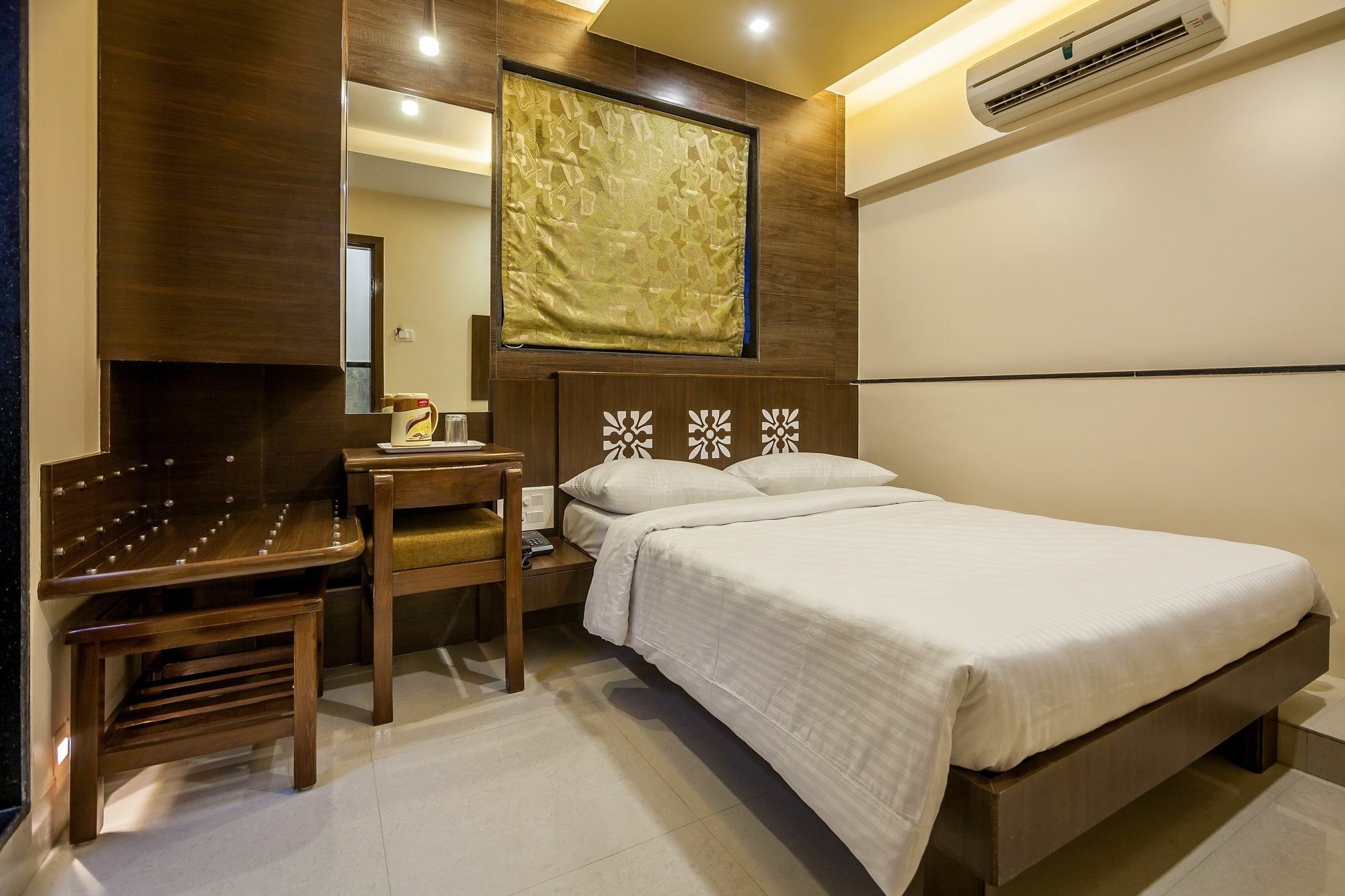 City Guest House - Dadar Mumbai  Buitenkant foto